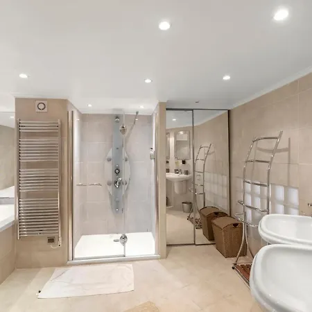 Cannes Mandelieu Lovely 6-bed Theoule-sur-Mer