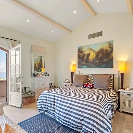 Villa Cannes Mandelieu Lovely 6-bed